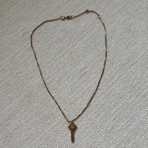 jennifer zeuner key necklace